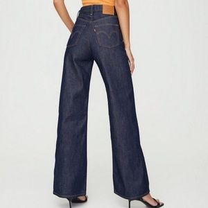Levi’s Ribcage Wide Leg Super High Rise